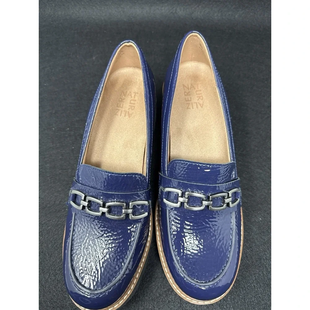 Naturalizer Womens Loafers Navy Blue Patent Chain Accent Comfort Shoes Size 8M